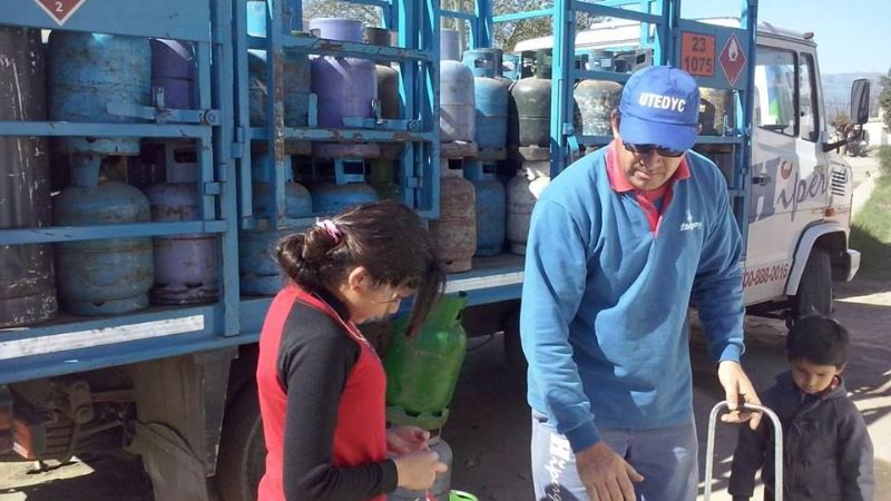 El móvil sanitario llega al barrio 30 vv Sur