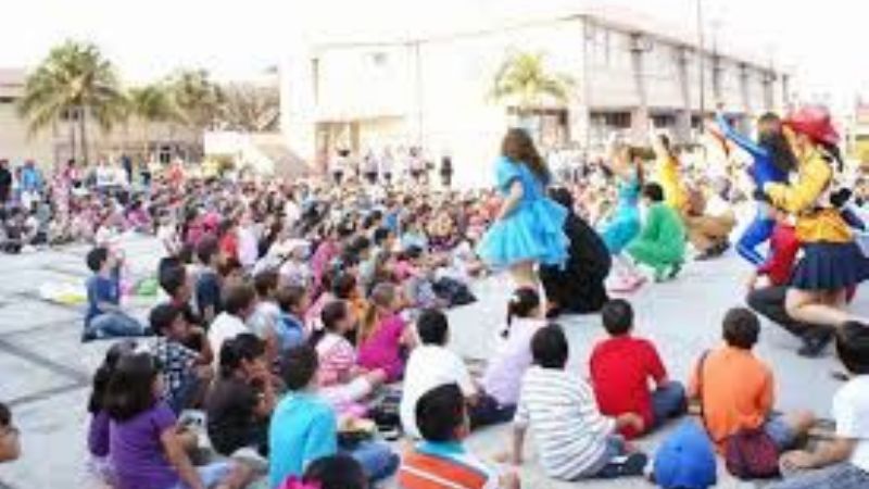 Un barrio en el que los propios vecinos se juntaron y agasajaron a los niños