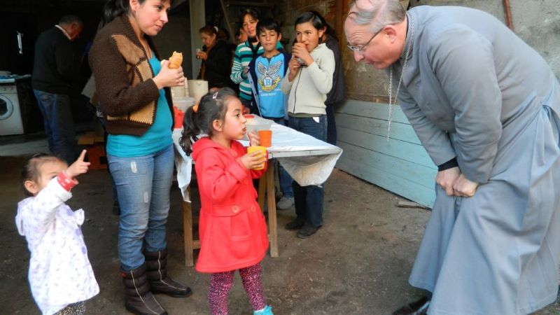 Urbanc visitó alrededor de diez comunidades en el distrito de Aconquija