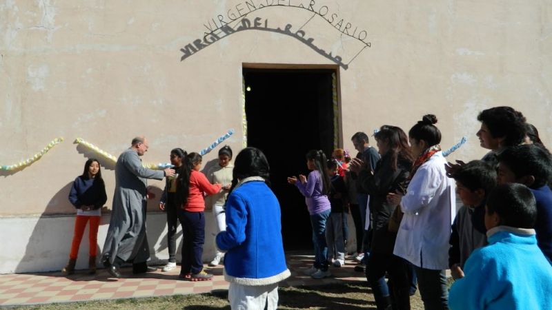 Urbanc visitó alrededor de diez comunidades en el distrito de Aconquija