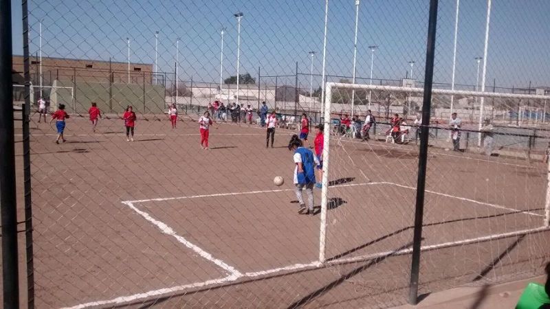Se disputó el fútbol femenino y el handbol