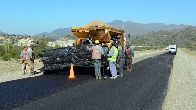 Mantienen prevenciones por presencia de personal y equipos en La Cébila