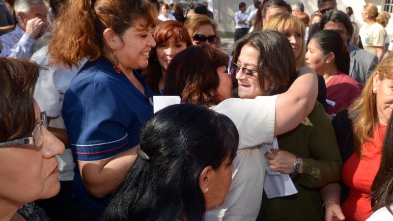 Lucía incorporó más de 30 enfermeras para los hospitales y la Maternidad