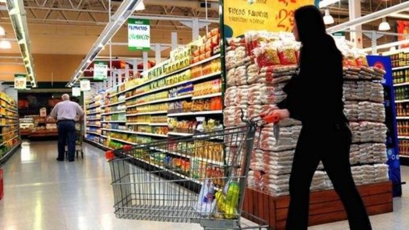 Trucos de los supermercados para que los clientes gasten más