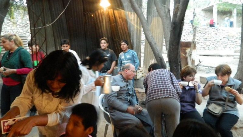 Amanao celebró la fe junto al Obispo