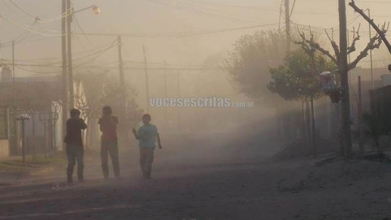 El Zonda tuvo a maltraer a los tinogasteños