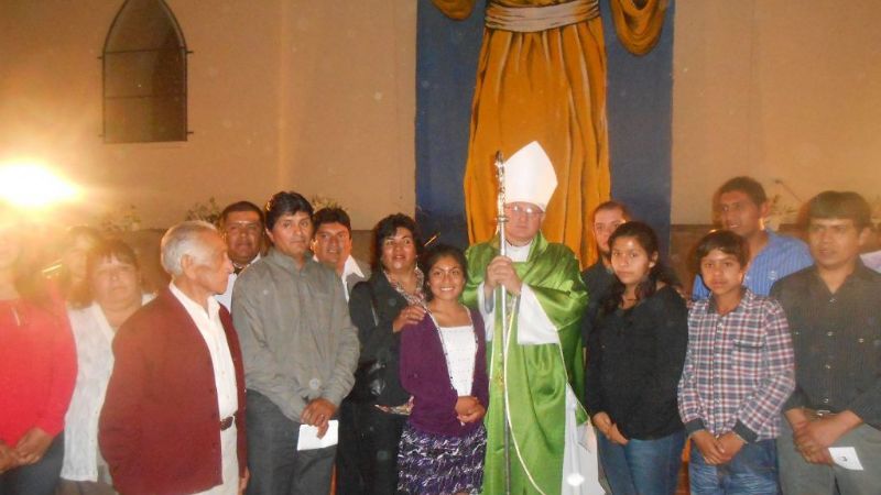 El Obispo celebró 12 bautismos, 9 confirmaciones y un casamiento