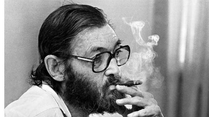 La vuelta a Cortázar en mil cuentos