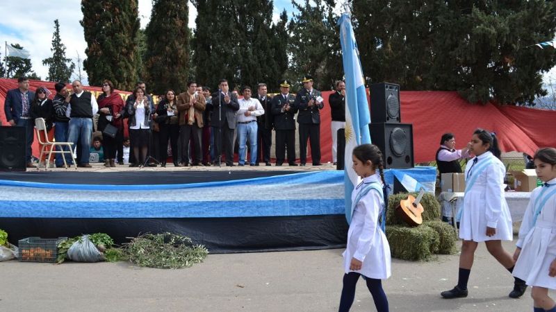 Rivera en los festejos por el Día de la Autonomía en Capayán