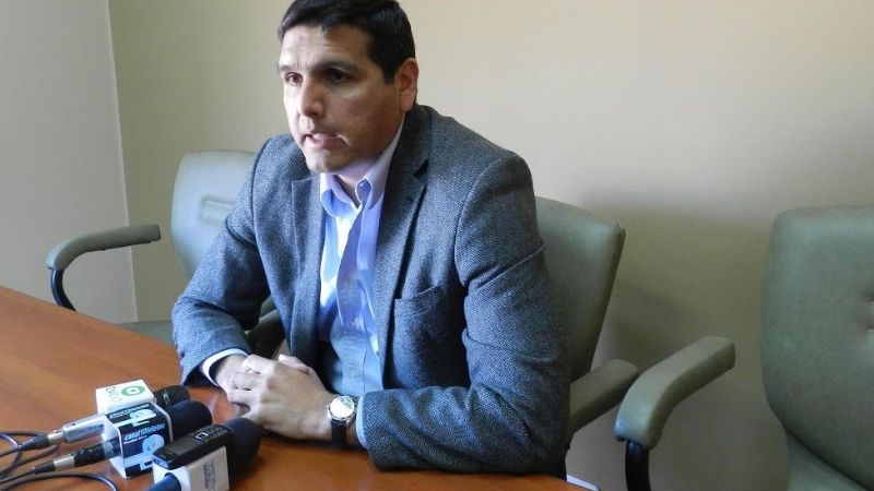 Reunión por el pedido de renuncia de funcionarios