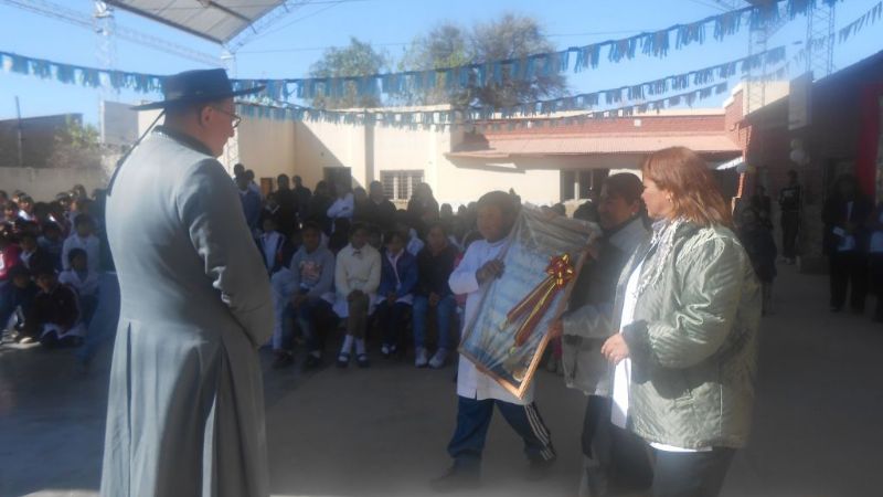 El Obispo visitó las comunidades de Huachaschi y El Potrero