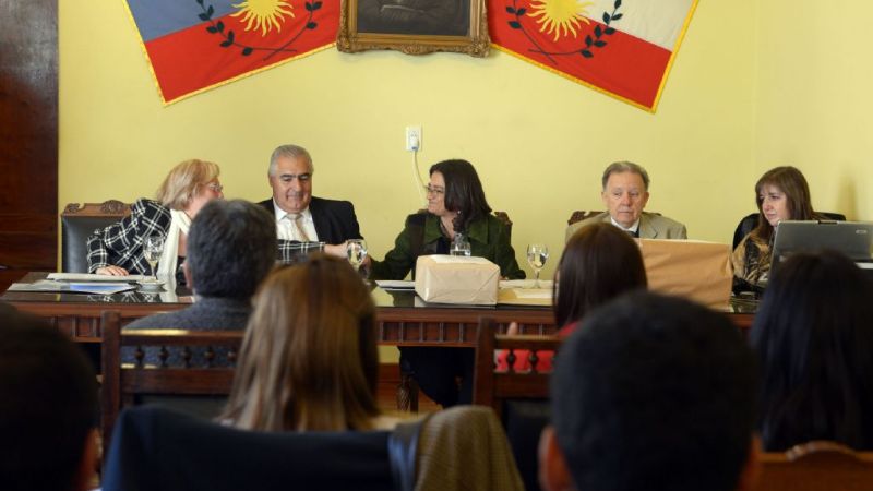 Apertura de sobres por la licitación de obras de urbanización en el sur