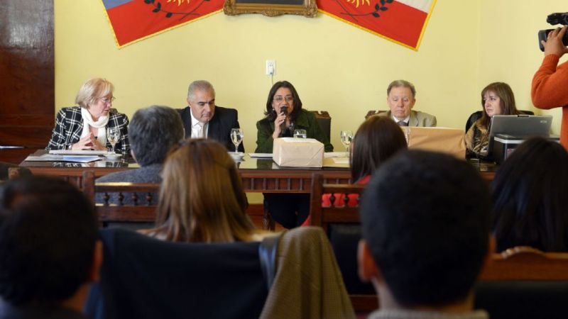 Apertura de sobres por la licitación de obras de urbanización en el sur