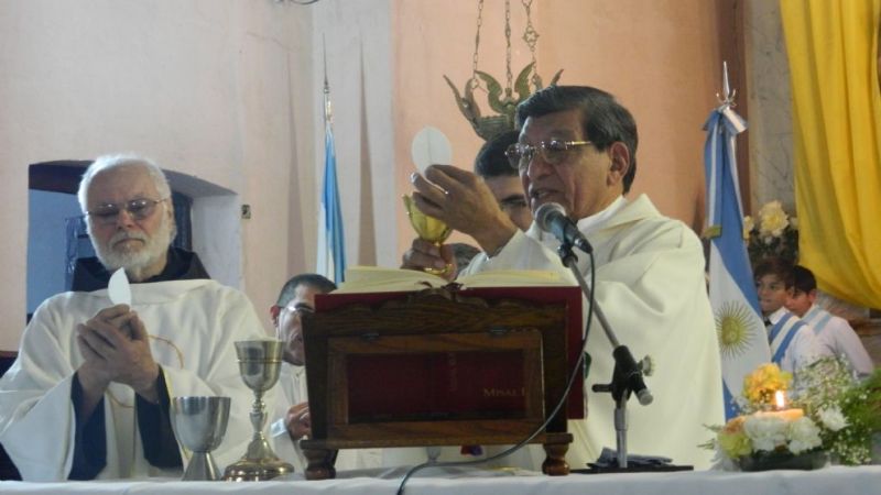 Júbilo y gratitud en la celebración de los 50 años de sacerdocio del Padre Mario Fuenzalida