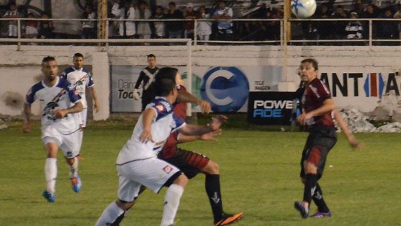 Antoniana lo dio vuelta y venció a Central Córdoba en Santiago