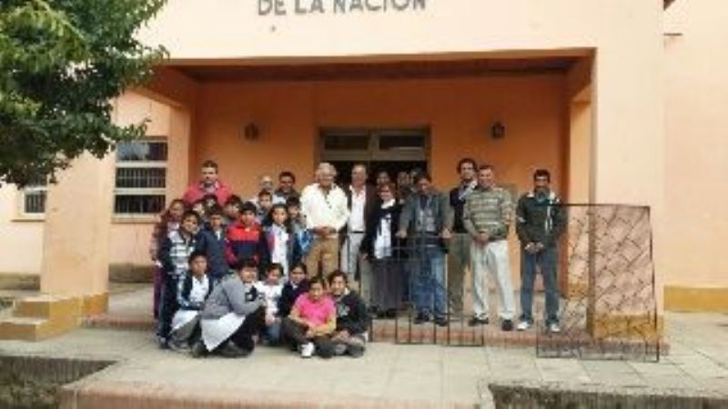 Donación para escuela de Tapso