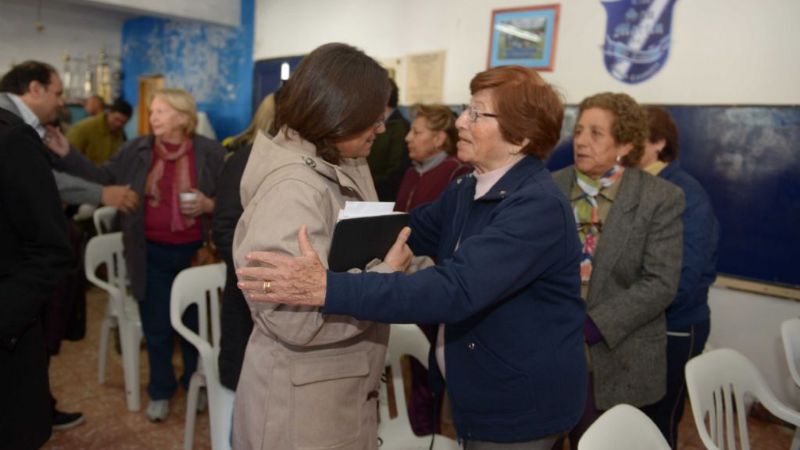 Positiva reunión de Lucía con vecinos de El Rodeo