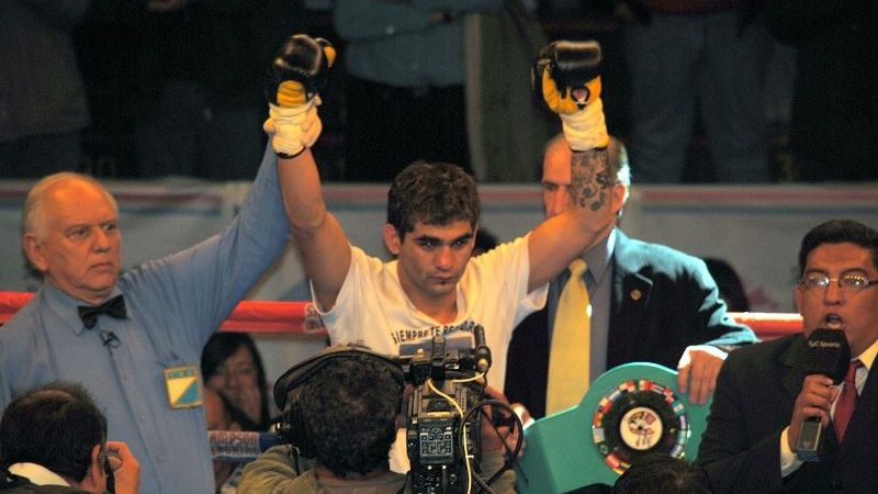 Gran triunfo de Barrionuevo por KO en el primer round