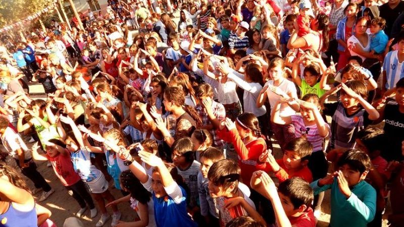 Cerró el mes del niño con dos multitudinarias fiestas en simultáneo