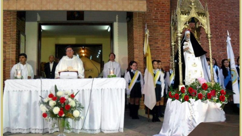 Una gran cantidad de fieles honró a Santa Rosa de Lima en Capital