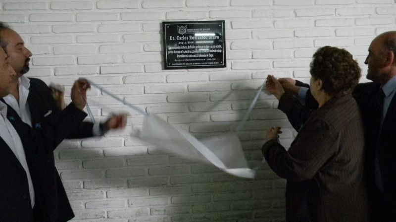 Homenaje al Dr. Bravo por su trabajo contra el Chagas