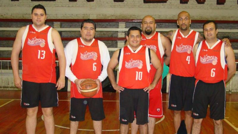 Triunfos de Hindú en Sénior y Red Star en la Súper