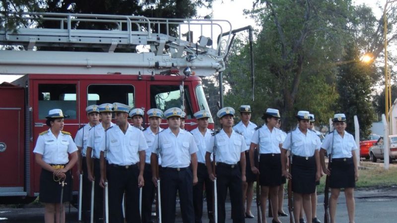 Mera presidió las celebraciones por el 73° Aniversario del Cuerpo de Bomberos