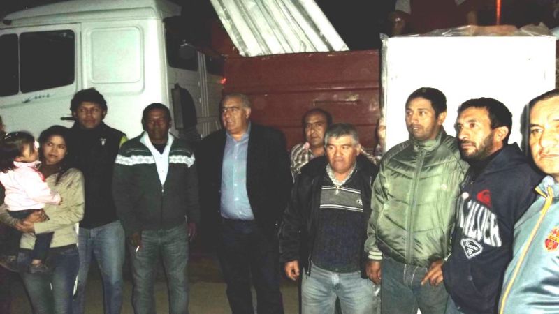 85 familias santarroseñas y de El Alto beneficiados con módulos habitacionales gratuitos