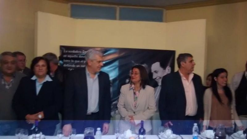 Bajaron a ministro figurón de la mesa de Domínguez