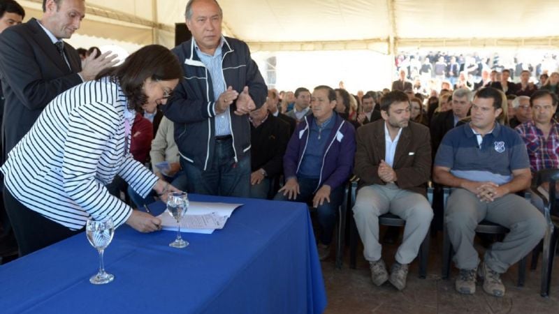 Lucía puso en marcha las obras de infraestructura para Valle Chico