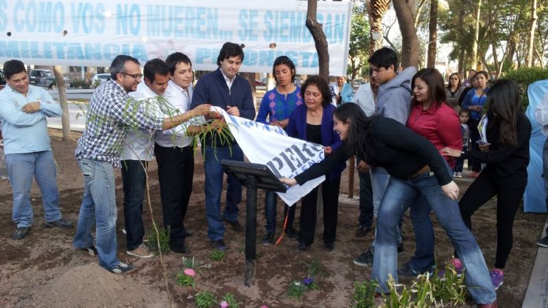 Emotivo homenaje a Daniel Aybar