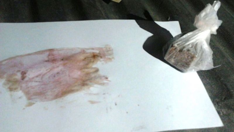 Detienen a dos sujetos con droga y dinero en efectivo