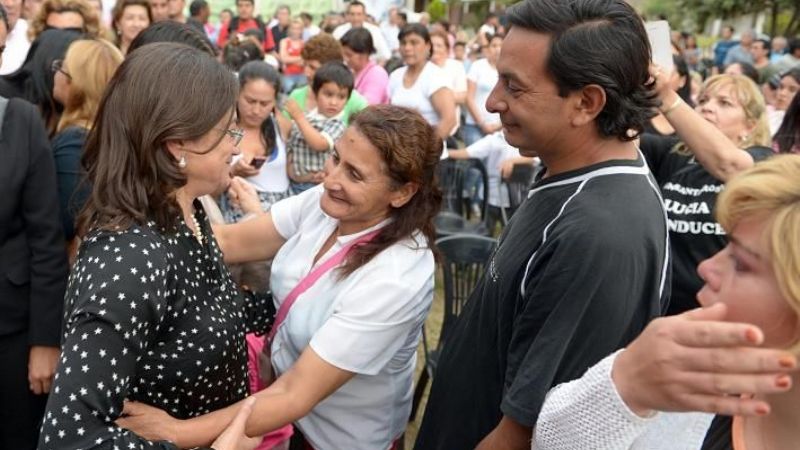 La gobernadora entregó mejoramientos en Aljilán