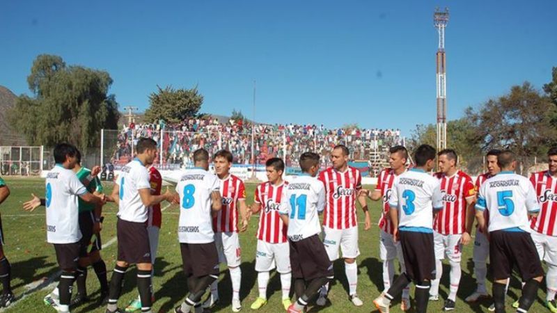 Unión Aconquija juega sabiendo que seguirá siendo líder