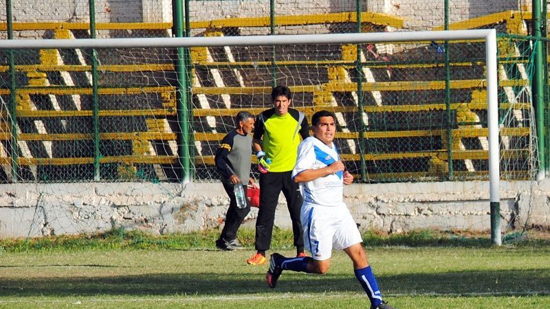 Estudiantes volvió a empatar y sigue perdiendo terreno en Capital