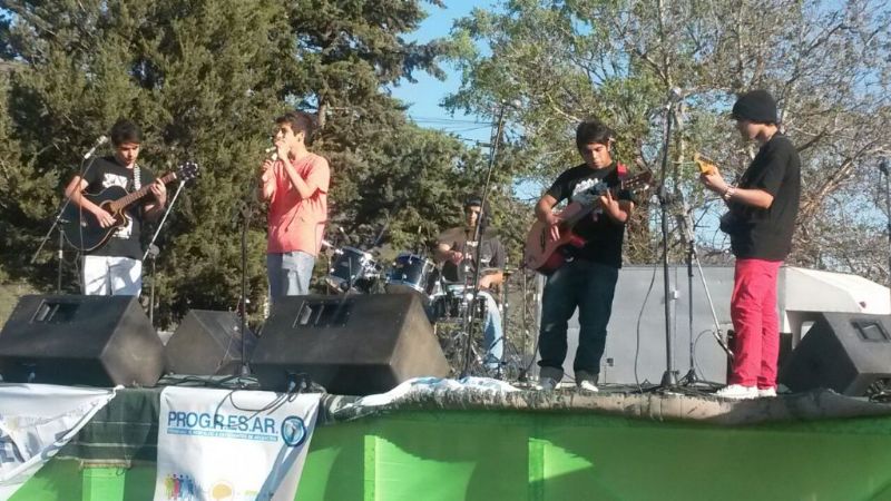 Los estudiantes también eligieron El Rodeo para celebrar su día