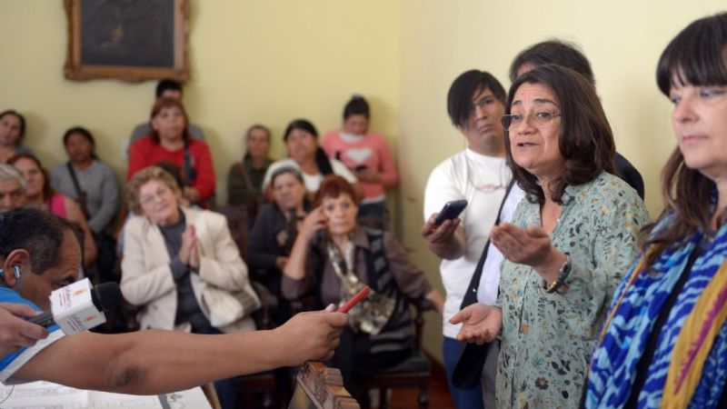 Feriantes se interiorizaron del proyecto de reformulación de su espacio