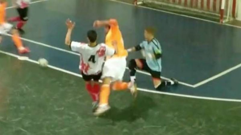 Scioli se fracturó la clavícula derecha en un partido de fútbol