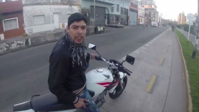 Furor por el rap de "sacate la mochila"