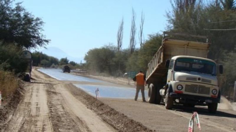 En Ruta 40, trabajos de conservación del tramo Las Mojarras-Quilmes