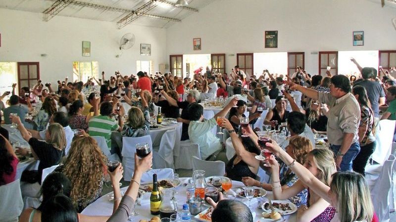 Los “mercantiles” celebrarán el  lunes el “Día del Empleado de Comercio”