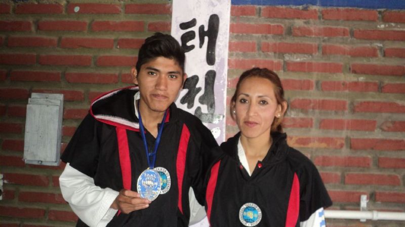 Buenos resultados en Tucumán para el taekwondo de Santa María