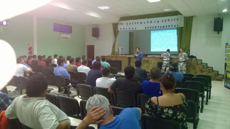 Charlas de seguridad vial en Saujil