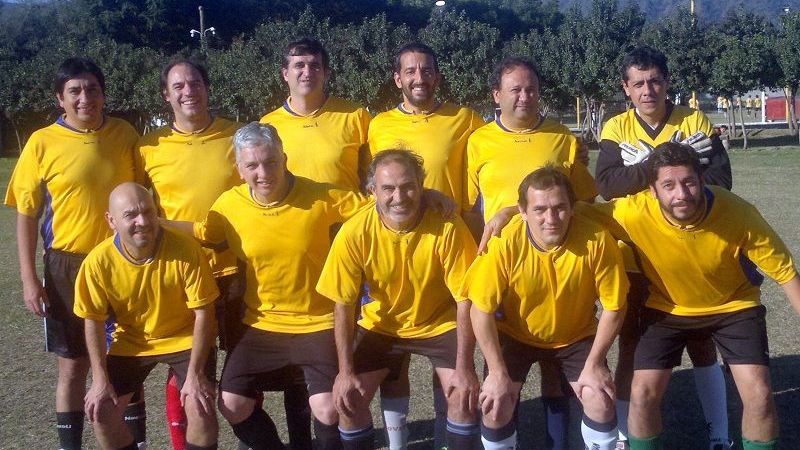 Los Ingenieros a las puertas de la vuelta olímpica en Maxi