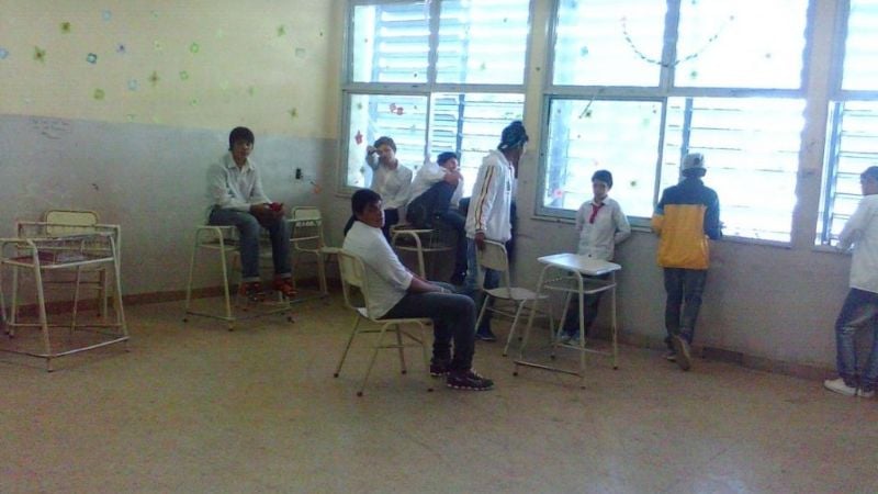 Alumnos se niegan a cambio de edificio