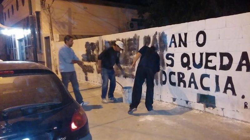 Pelea en Saujil por pintadas políticas