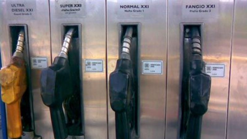 Multan a estaciones de servicio por irregularidades en los surtidores