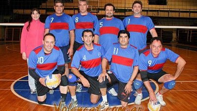 Veteranos de Vóley con la 8va. del Femenino y reprogramados