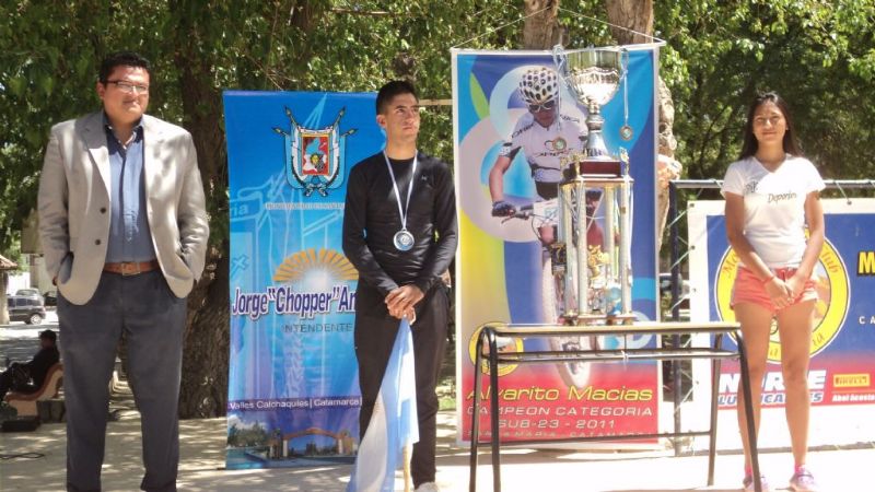 Álvaro Macías tiene las llaves de Santa María y es ciudadano ilustre