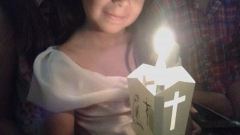 Más de 200 niños y niñas renovaron sus promesas bautismales a los pies de la Virgen